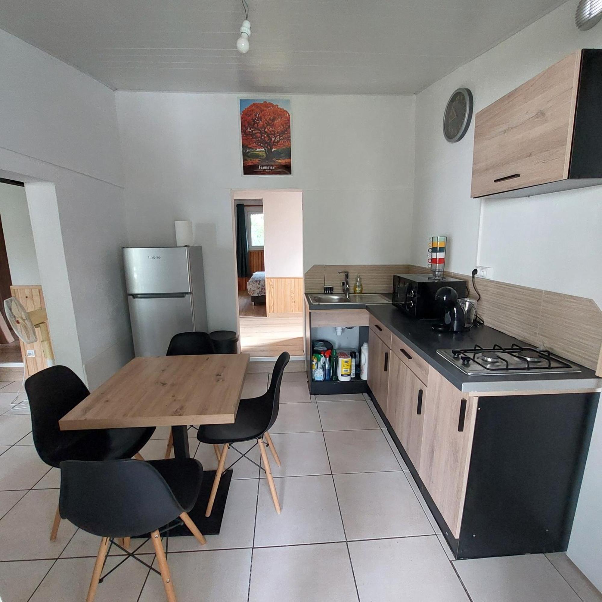 Villa L Eden De L Est Sainte-Rose Habitación foto